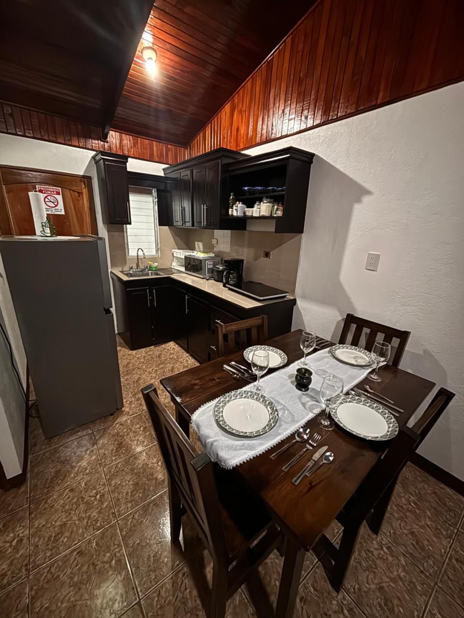 Apartamentos Maily La Fortuna Exterior foto